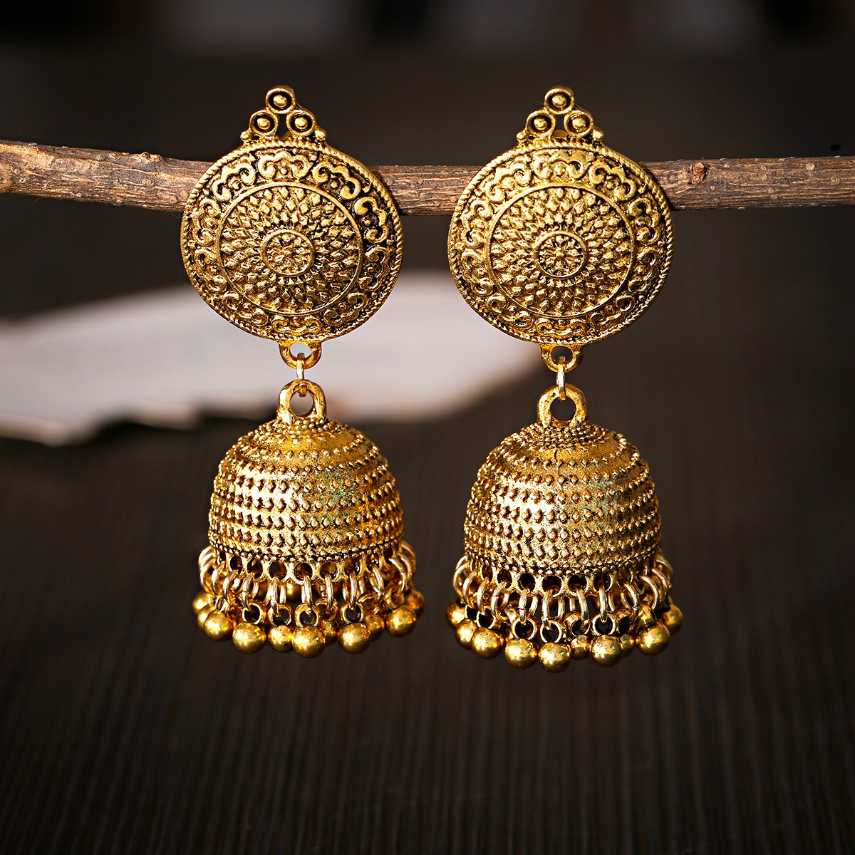 Anting-anting Jhumka warna ema - Indian Wedding Supply ulasan dan harga