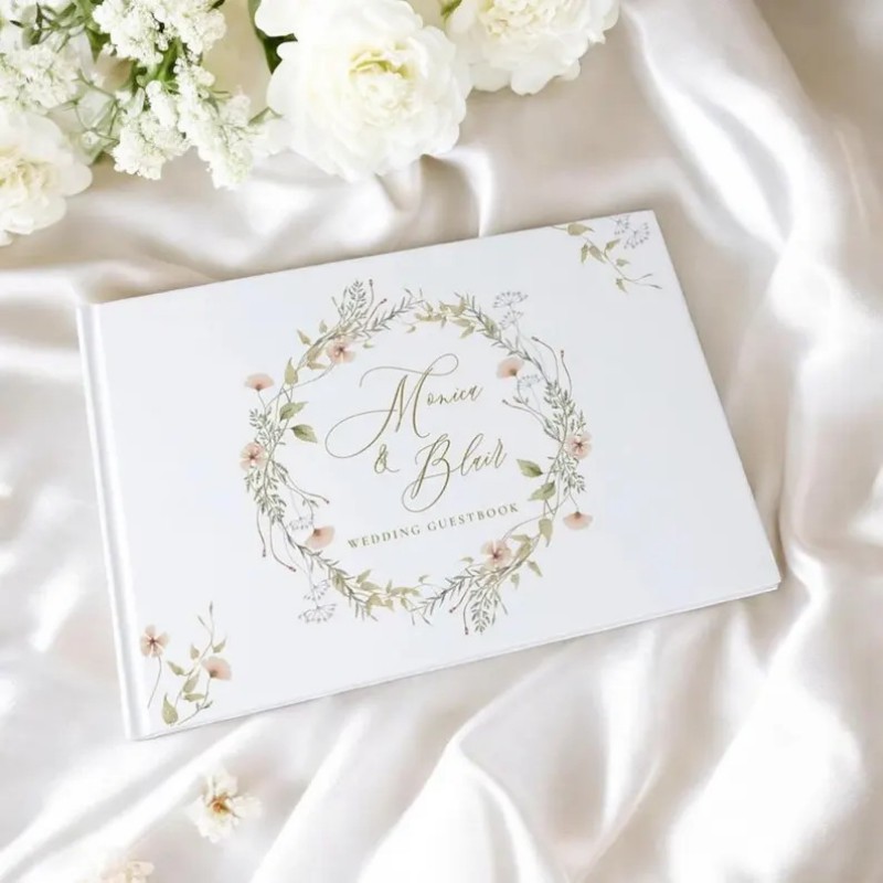 Buku Tamu Pernikahan yang Dipe - Personalized Guest Book ulasan dan harga