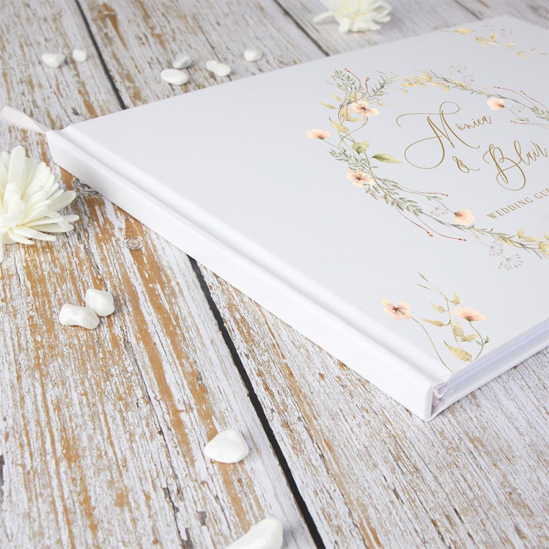 Buku Tamu Pernikahan yang Dipe - Personalized Guest Book ulasan dan harga
